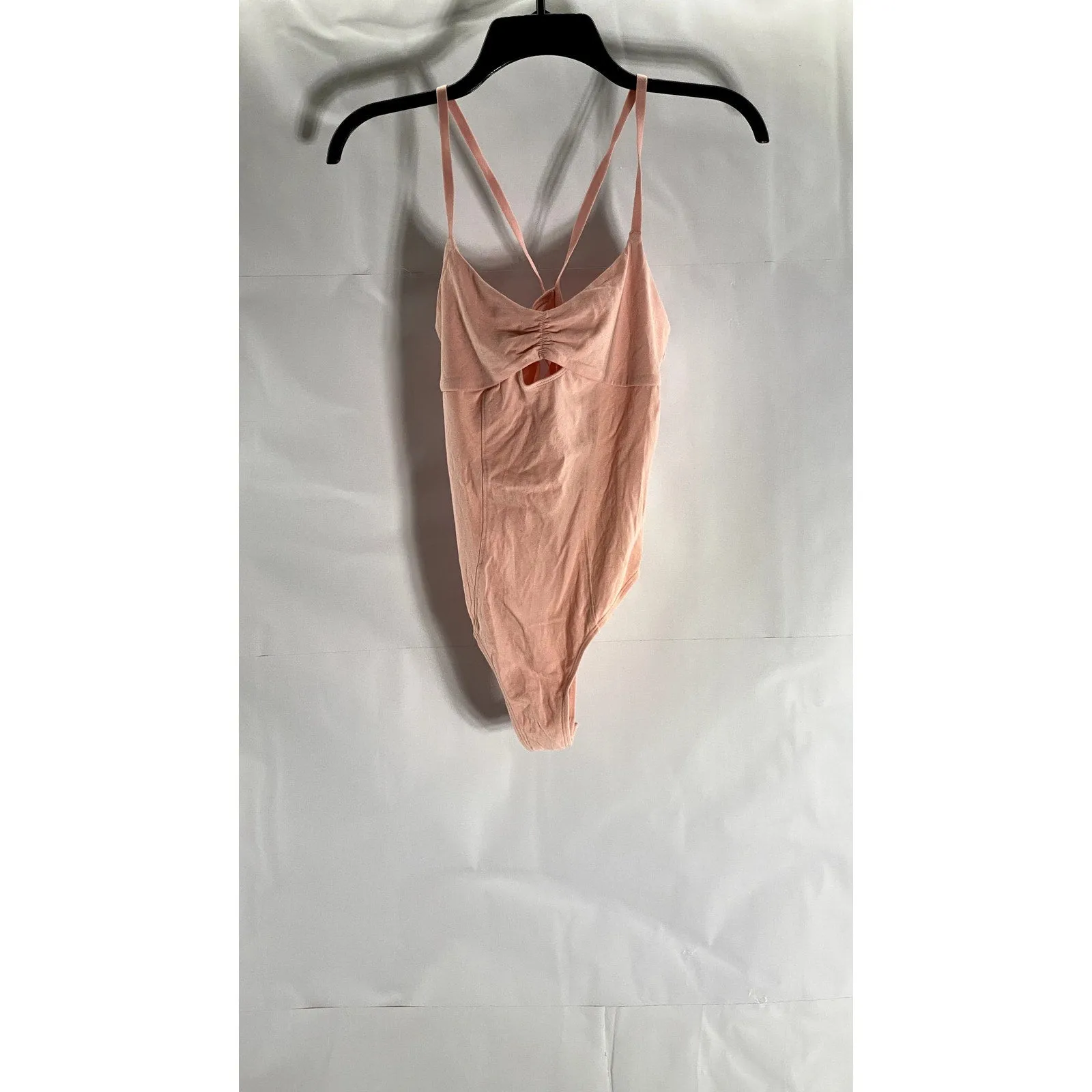 COLSIE Women's Pink Cutout Back Seamless Cross-Back Keyhole Thong Bodysuit SZ M