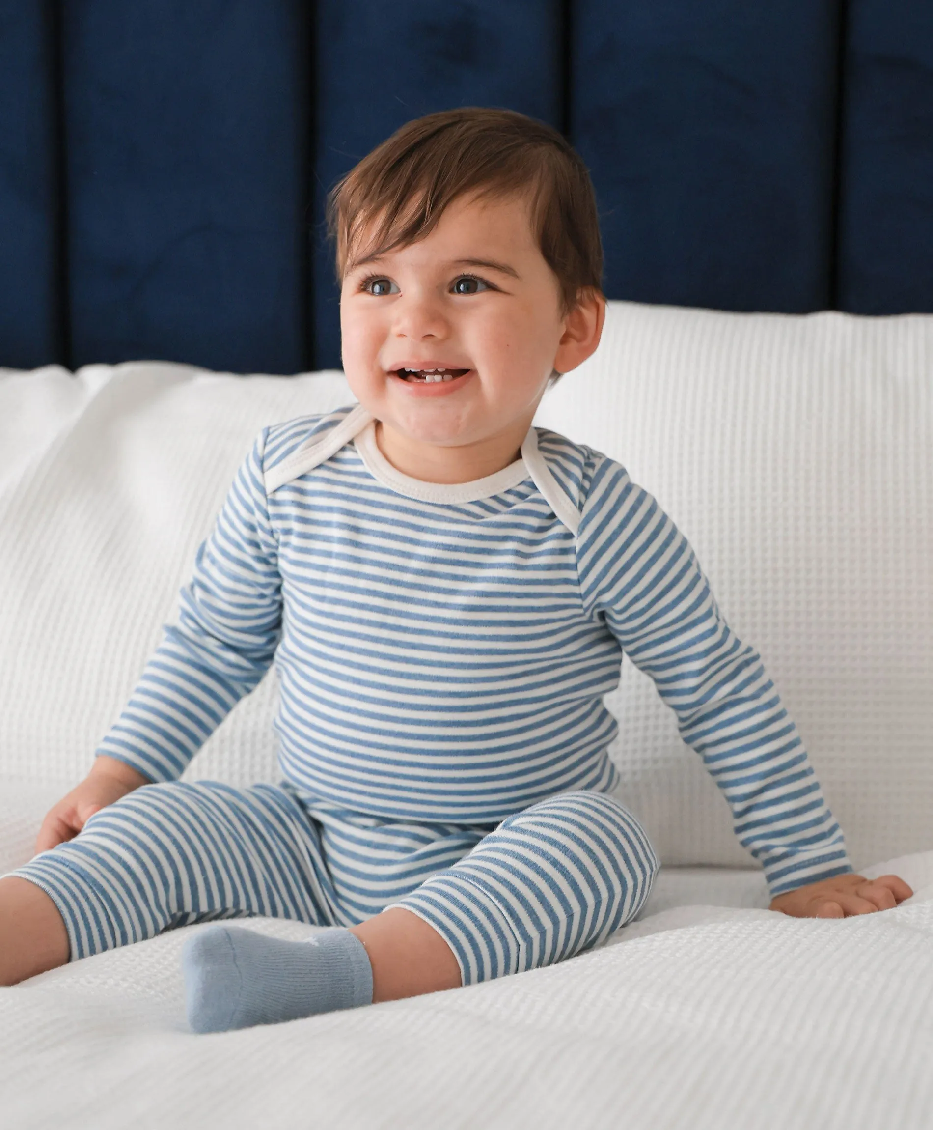 Comfy baby long sleeve bodysuit - Blue stripes