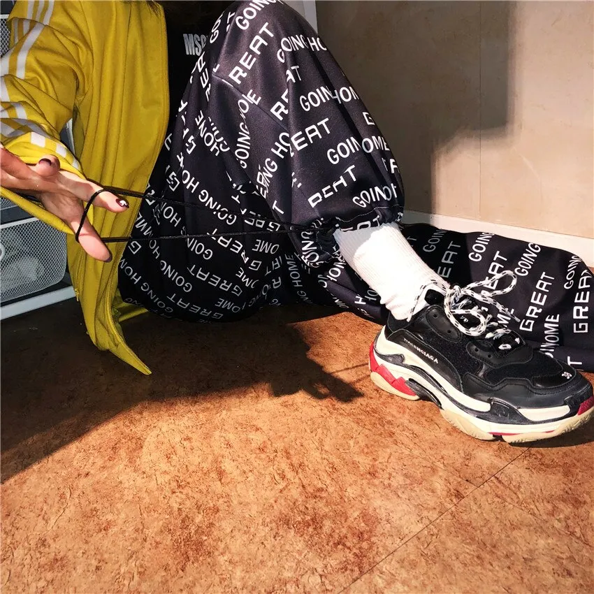 Women's Spring Loose Polyester Joggers With Elastic Waist