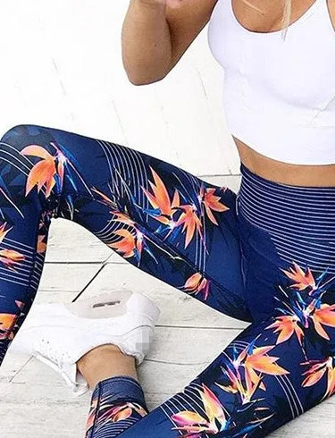 Women's Summer Fitness Leggings With Maple Leaves Print